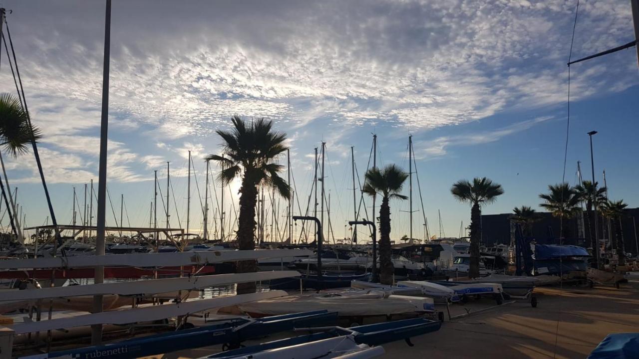 Apartamento Pepi Puerto (Adults Only) Santa Pola Bagian luar foto