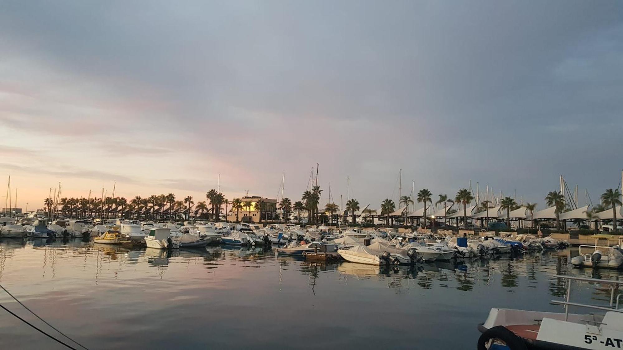 Apartamento Pepi Puerto (Adults Only) Santa Pola Bagian luar foto
